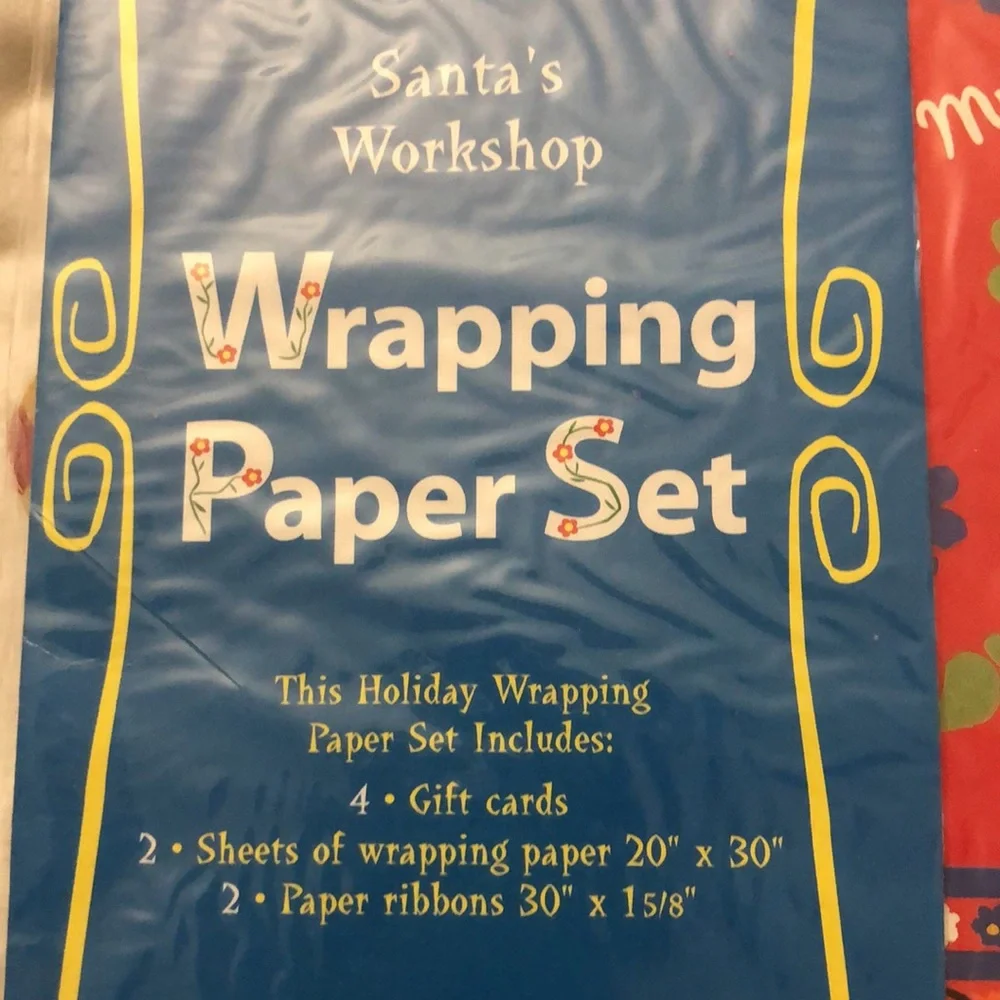 NIP Muffy VanderBear Wrapping Paper Set
